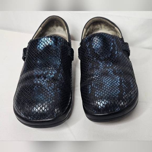 Alegria Black & Blue Leather Snakeskin Print Slip-On Clogs Size 39 = US 9 - Picture 2 of 9